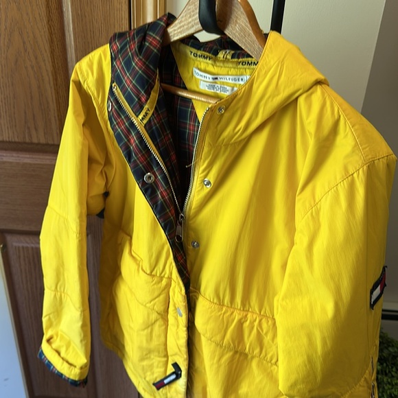 Tommy Hilfiger Yellow Zipper and Snap Jacket with Hood - Picture 8 of 12